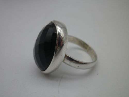 Sterling Silver & Facetted ONYX Vintage Ring Size  S 1/4; 11grms. Statement Piece