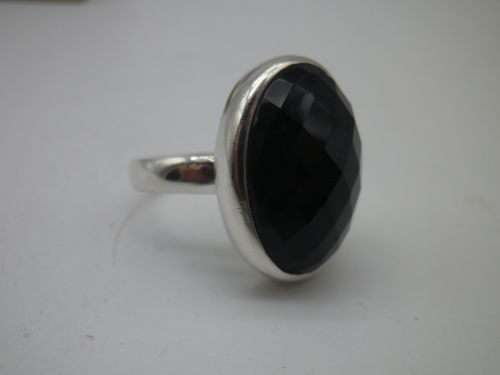 Sterling Silver & Facetted ONYX Vintage Ring Size  S 1/4; 11grms. Statement Piece