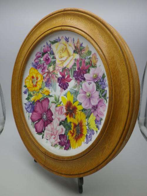 ROYAL ALBERT `BIRTHDAY BOUQUET`  Display Plate in oak hanging frame. Ltd Edition WOW!!