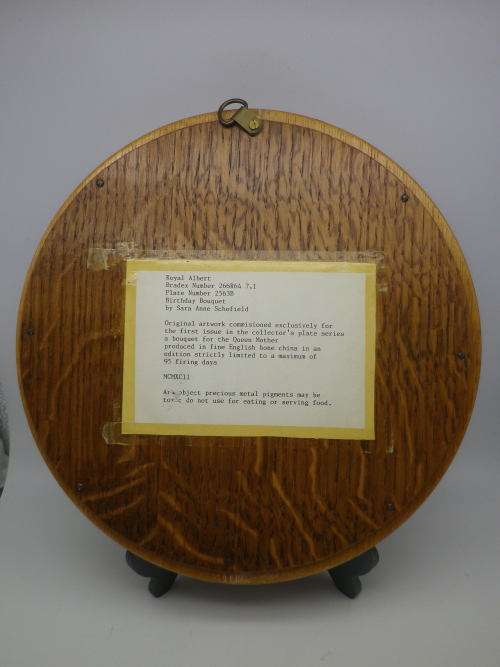 ROYAL ALBERT `BIRTHDAY BOUQUET`  Display Plate in oak hanging frame. Ltd Edition WOW!!