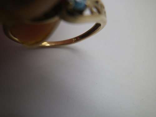 Exquisite 9ct Yellow Gold, Aquamarine & Diamond Vintage Ring. Size M 1/2