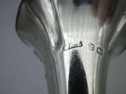 HALLMARKED SILVER MINIATURE BUD VASE. BIRMINGHAM, 1906  Maker: Samuel M Levi 9 cm tall