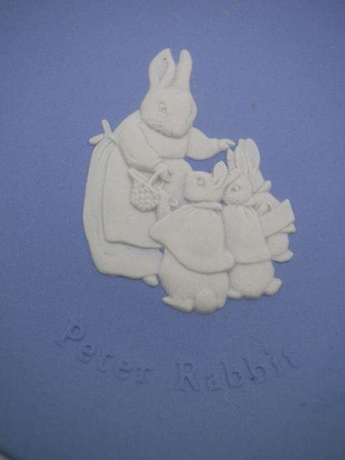 RARE Wedgwood PETER RABBIT Blue Jasperware Small Round Pin Tray. Copyright F Warne and Co