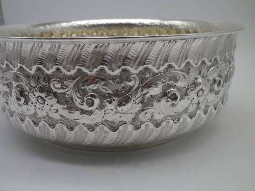 FOR LINJOU ONLY PLEASE!!!ANTIQUE HALLMARKED STERLING SILVER BOWL.Sheffield 1893/4 Martin Hill and Co