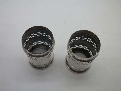 Birmingham 1926 Hallmarked Silver salt and pepper set. Original blue glass liners  Maker: K & L
