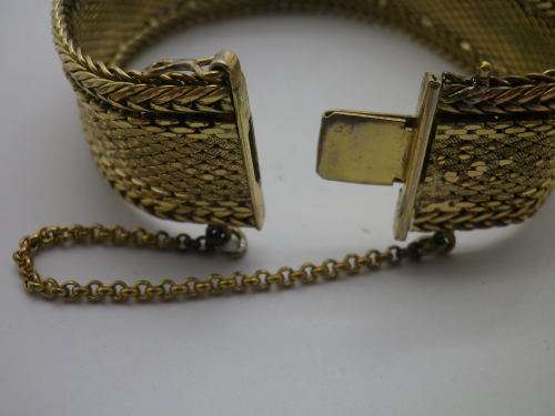 Attractive Vintage 18K rolled gold plated Woven bracelet with safety clasp and chain Made in Germany