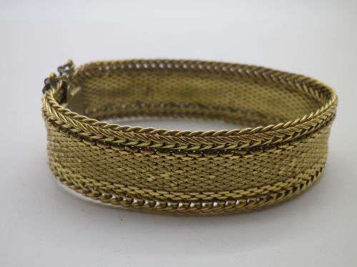 Attractive Vintage 18K rolled gold plated Woven bracelet with safety clasp and chain Made in Germany