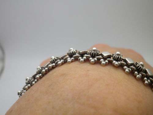 Quality Vintage Sterling Silver Bracelet. 21grms. 19cm long