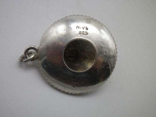 Sterling Silver Mexican Sombrero hat pendant  6grms 3cm x approx 3.8cm (with bale)