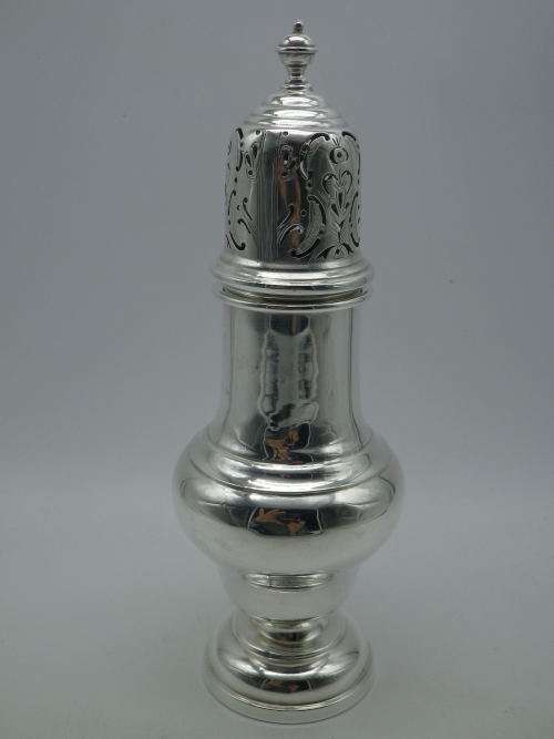 HALLMARKED STERLING SILVER SUGAR SHAKER. Birmingham 1927,S Blanckensee and Son Ltd  103GRMS 17CM