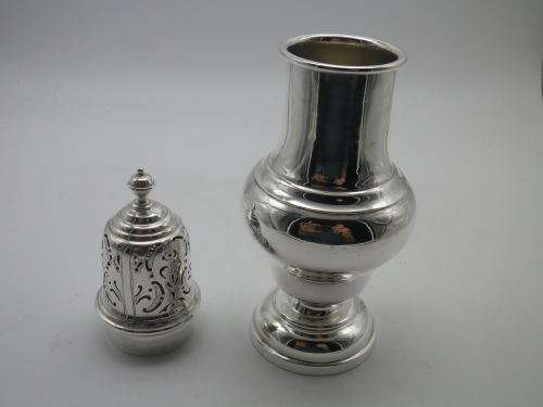 HALLMARKED STERLING SILVER SUGAR SHAKER. Birmingham 1927,S Blanckensee and Son Ltd  103GRMS 17CM