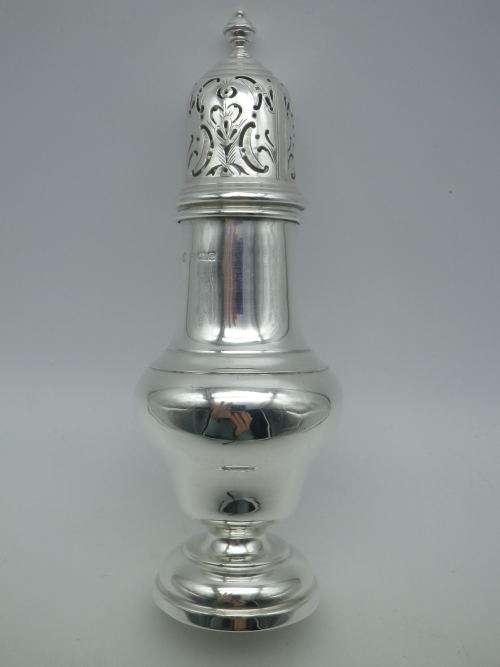 HALLMARKED STERLING SILVER SUGAR SHAKER. Birmingham 1927,S Blanckensee and Son Ltd  103GRMS 17CM
