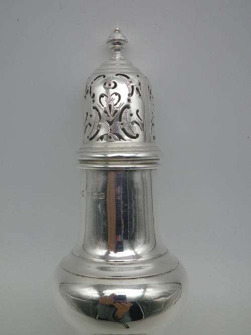 HALLMARKED STERLING SILVER SUGAR SHAKER. Birmingham 1927,S Blanckensee and Son Ltd  103GRMS 17CM