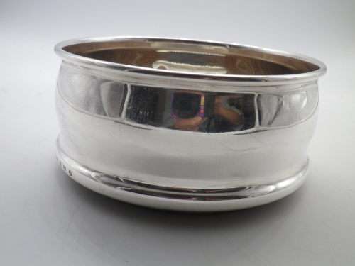 HALLMARKED STERLING SILVER WINE BOTTLE COASTER!! SOUTH AFRICA!!  176gr 10.5x5cm