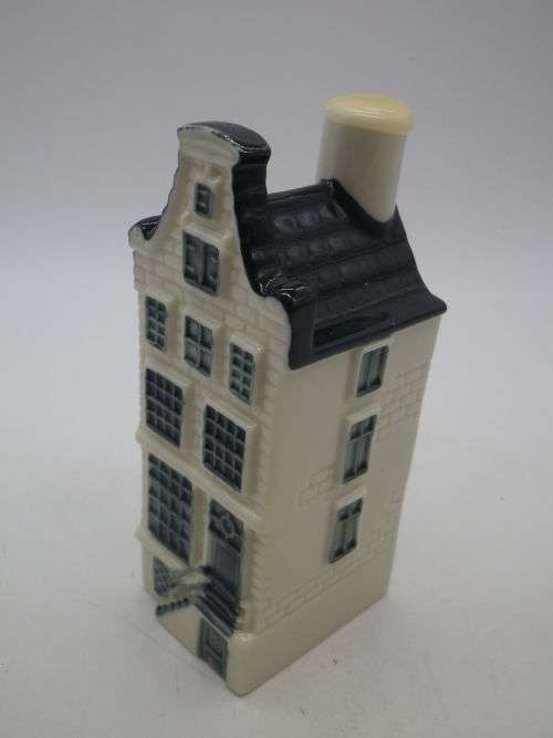FOR CHRISV62 ONLY PLEASE. BOLS KLM Miniature Blue Delft`s Porcelain House #.78