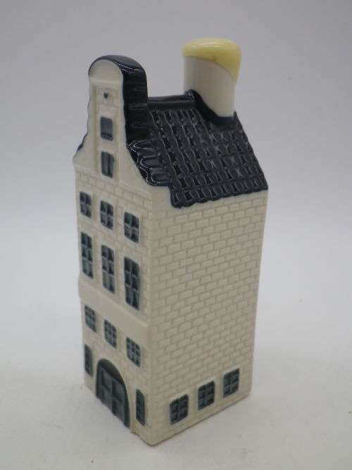 FOR CHRISV62 ONLY PLEASE! BOLS KLM Miniature Blue Delft`s Porcelain House #.42