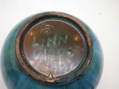LINNWARE Green Glaze bowl. 8.5 high x 12cm across top