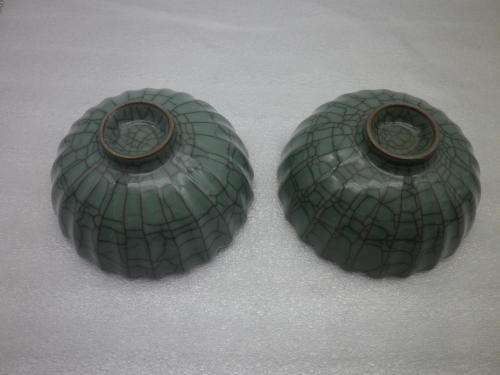 Handsome pair Chinese crackle glaze porcelain rice bowls with carved ebony chopsticks & stand.