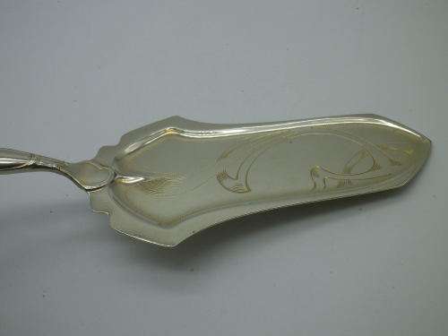 Art Nouveau German Silver Handle (800 purity) Cake Lifter. Boxed 29cm