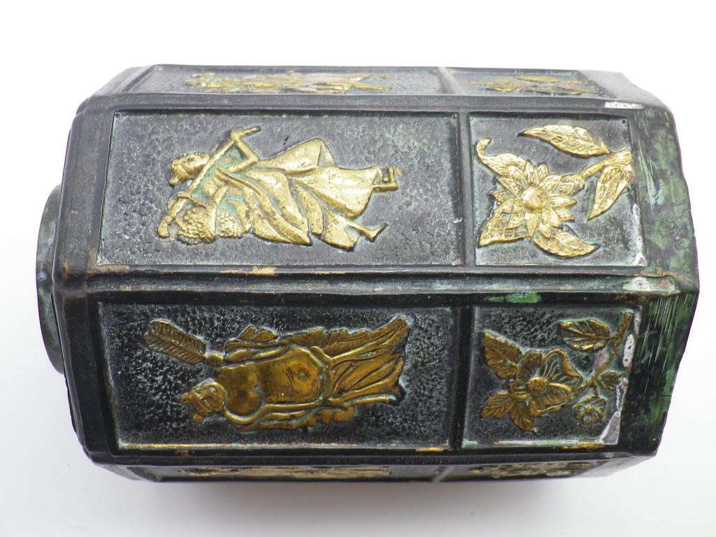 Chinese Bronze and Brass Vintage Tea caddy. Fabulous detail