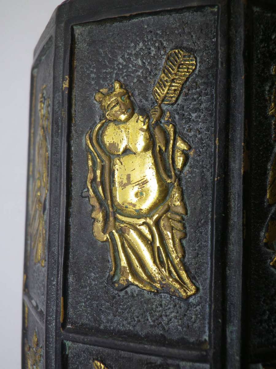 Chinese Bronze and Brass Vintage Tea caddy. Fabulous detail