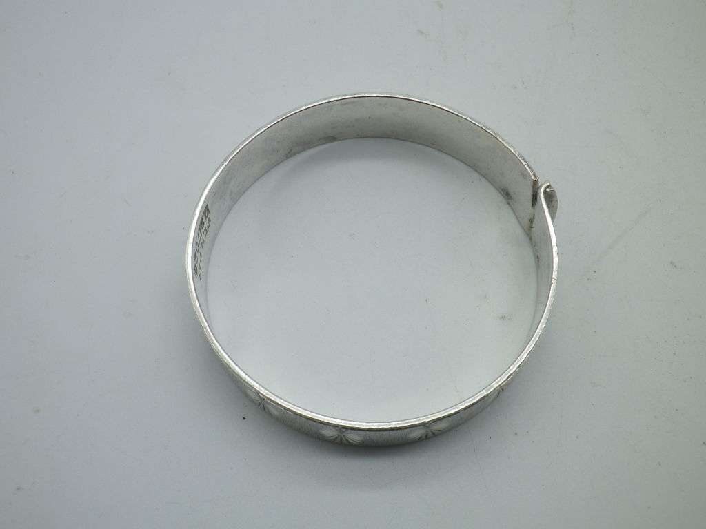 FOR JO ONLY PLEASE!! Fabulous SOUTH AFRICAN Designer ZEETA STERLING SILVER CLIP BANGLE