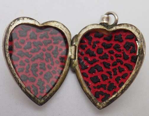 Beautiful HALLMARKED SILVER HEART LOCKET Birmingham 1981 2.8 x2cm 925 silver chain