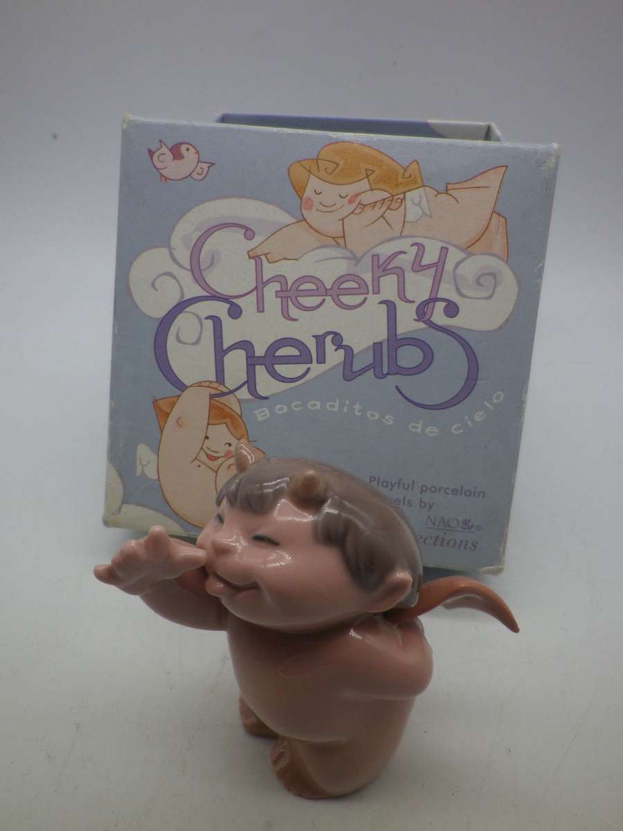 ADORABLE CHEEKY CHERUB ANGEL CERAMIC ORNAMENT NAO SPAIN Daisa 2003   7x6cm
