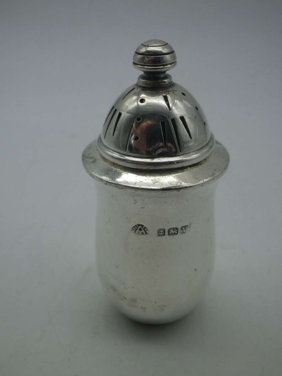 Hallmarked Silver Pepper Shaker. Birmingham 1945 38.2g 3.5x7.5cm