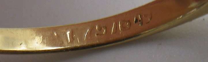 Edwardian c1910 9ct Yellow & White gold ring, with 0.15 diamond .2 g Size: 0