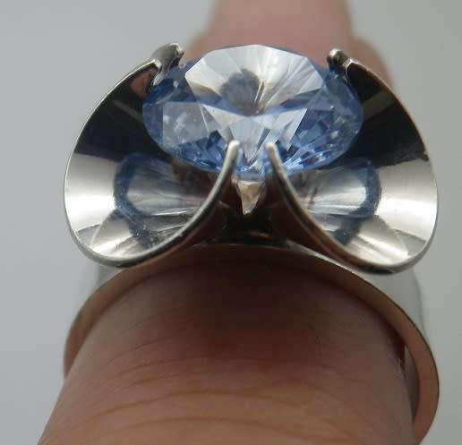 FOR ISABEL ONLY PLEASE!  ELIS KAUPPI, Finland Sterling Silver & Topaz adjustable ring. 6.4g