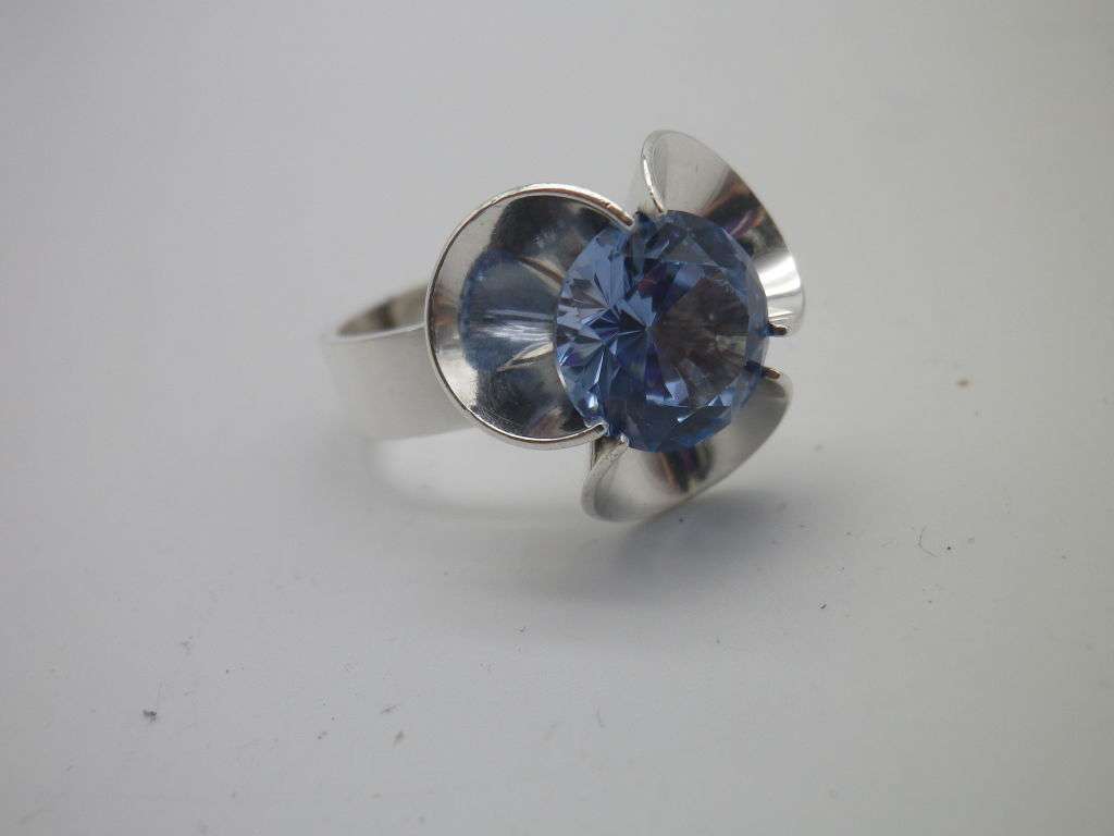 FOR ISABEL ONLY PLEASE!  ELIS KAUPPI, Finland Sterling Silver & Topaz adjustable ring. 6.4g