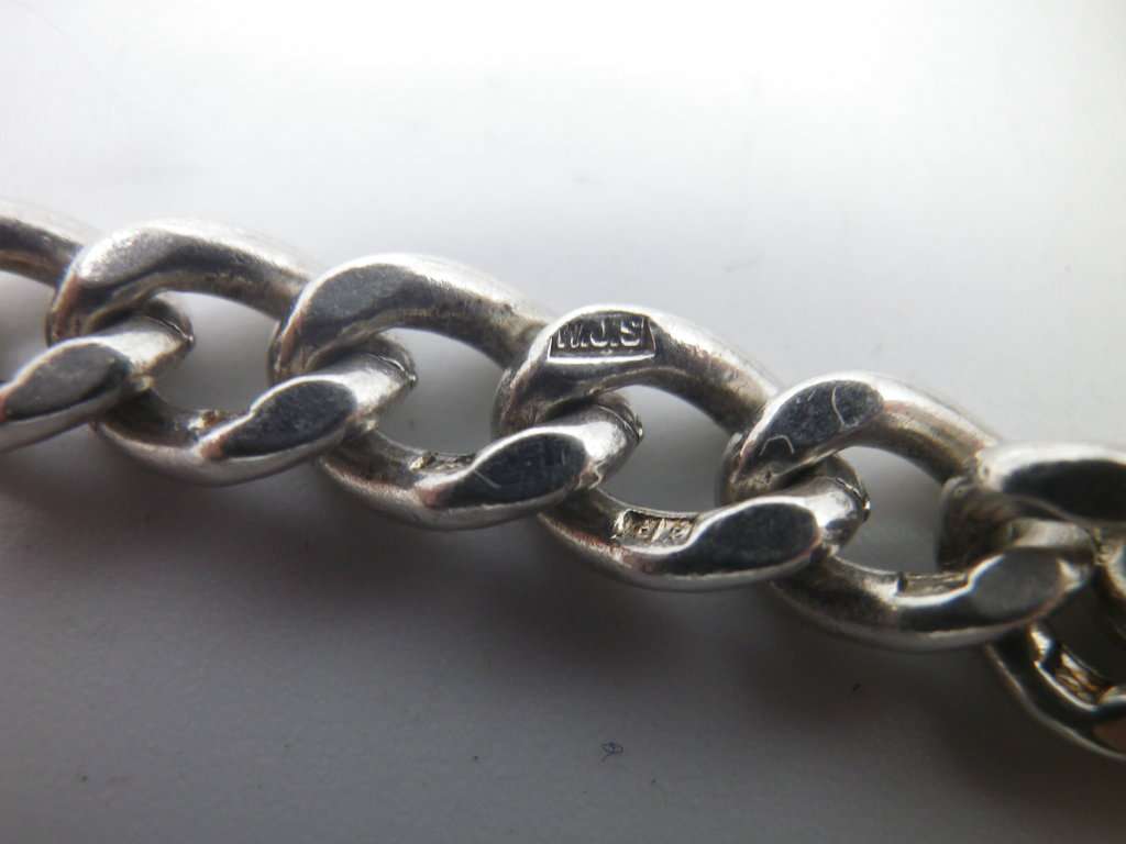 Hallmarked Sterling Silver Vintage Charm bracelet B/ham 1991 Padlock clasp. 21g 2 charms 18.5cm