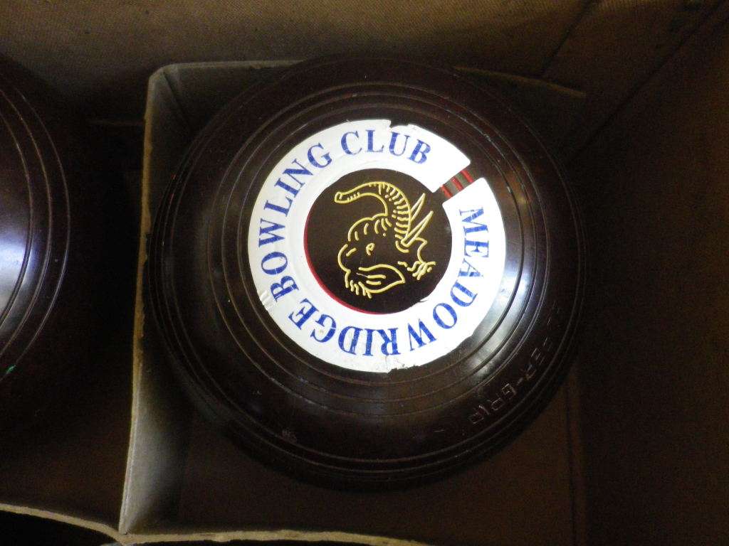 Boxed set of 4 Vintage HENSELITE Championship  Size 4 3/4 Sure Grip Bowls. SA Model