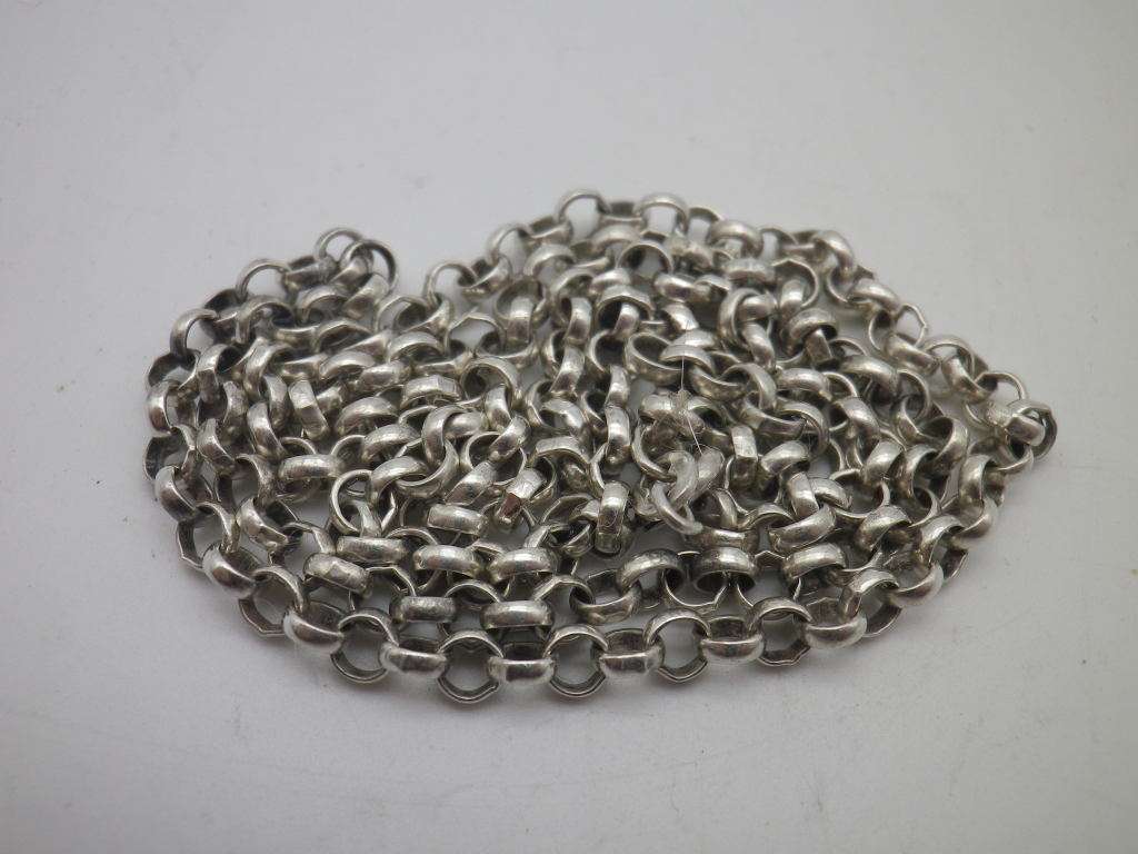 Vintage Steling silver Link chain necklace  of Round 2mm rings. 55cm long 12g