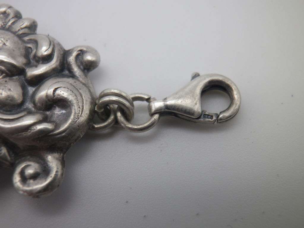 Unusual FIGURAL Vintage Sterling silver Bracelet. Zeus? Poseidon? 8cm long 27g