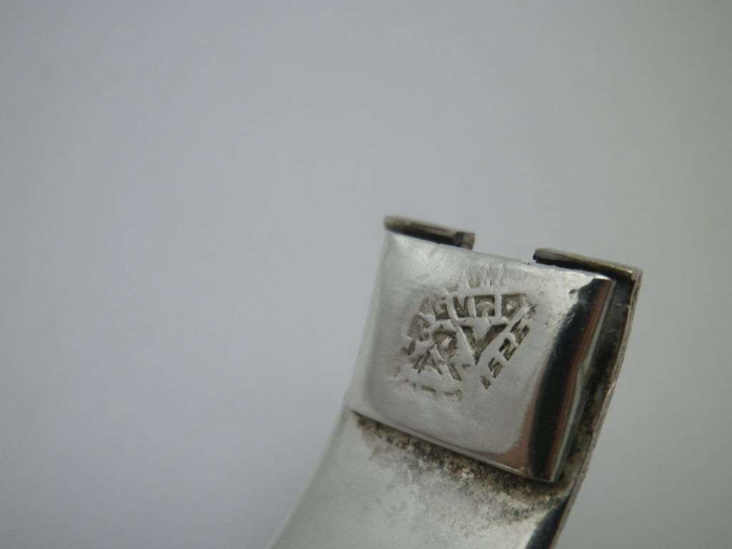 925 Silver & Turquoise 4 hinge panel clip on Bangle. Mexico. 25g. 5.7 x 5.5 inner diameter