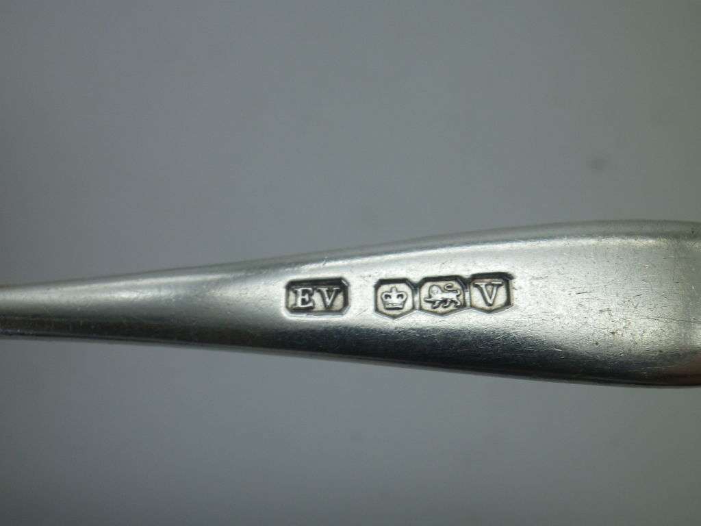 Hallmarked SILVER Pate Knife. Birmingham 1938. Edward Viners. 13g. 12.5 cm