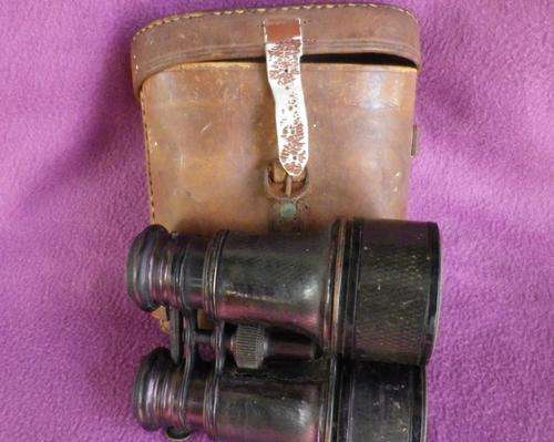 MARVELLOUS! VINTAGE GALILEAN LEATHER-COVERED BRASS FIELD GLASSES. 3 MAGNIFICATIONS. ORIGINAL CASE.