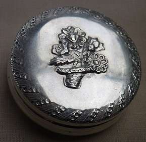 DARLING LITTTLE 900 SILVER ROUND LIDDED POT WITH REPOUSSE FLOWER DECORATION
