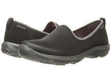 CROCS - BUSY DAY STRETCH SKIMMER - SIZE 5