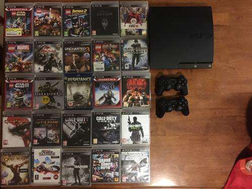 Playstation 3 + 2 remotes + 26 Games