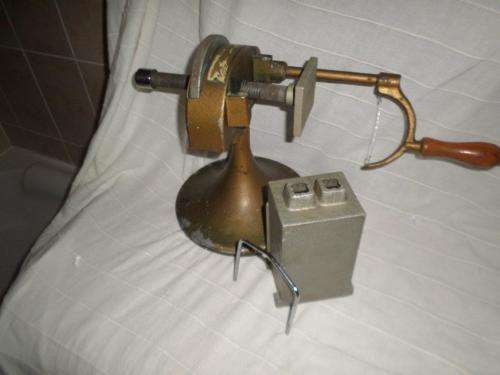 VINTAGE KITCHEN BUTAPATTA  BUTTER PATTING MACHINE BRITISH DES APPL 872277 (NOT TESTED)