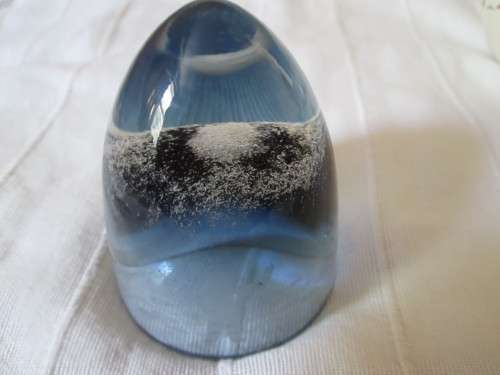 PAPERWEIGHT  CELEBRATE THE LANDING ON THE MOON JULY 1969 AD WE CAME IN PEACE FOR ALL