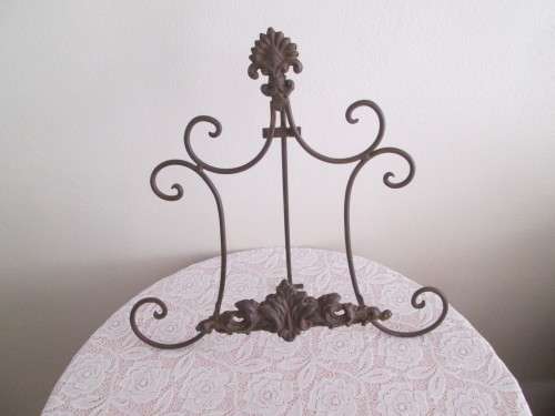 OLD RUSTIC RECIPE HOLDER