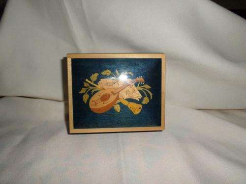 WOW BEAUTIFUL SWISS MADE MUSICAL BOX MADE IN ITALY