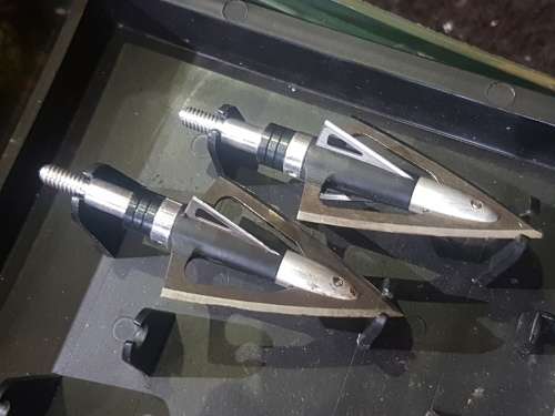 Broadhead tackle box, Filled with goodies.