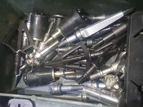 Broadhead tackle box, Filled with goodies.