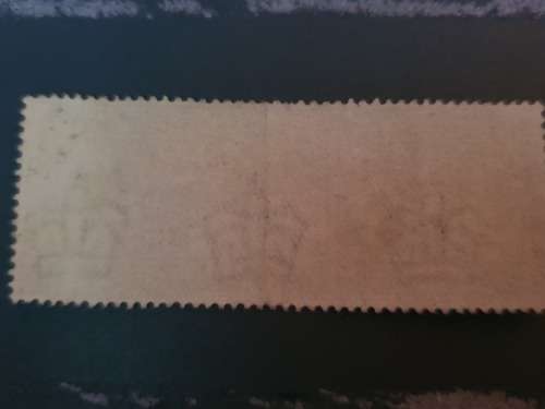 Queen Victoria 1 Pound stamp