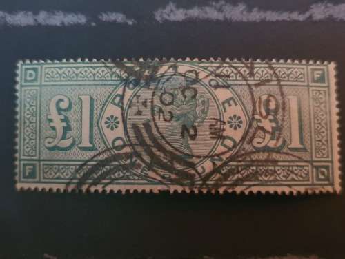 Queen Victorian 1 Pound stamp